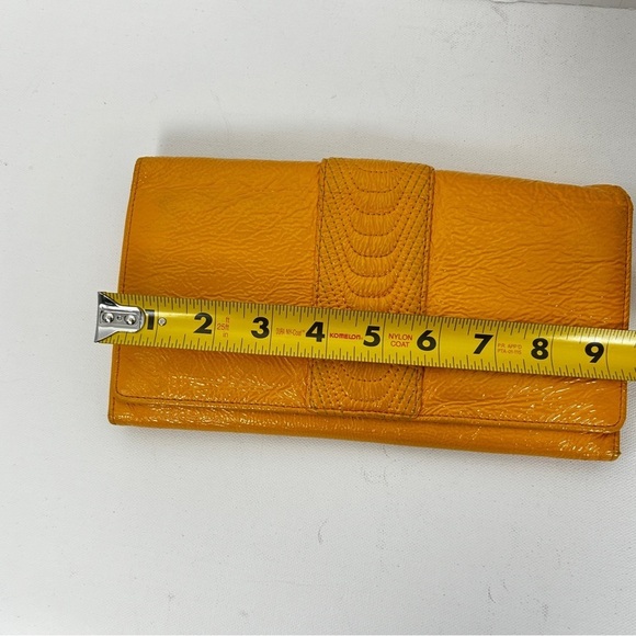 Hobo International Large Patent Leather Women's Clutch Wallet | Orange Y2k - Picture 14 of 15